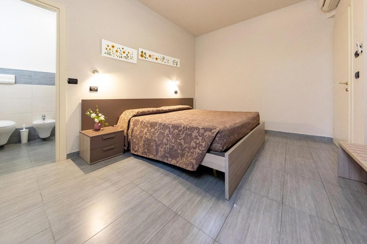 La Vecchia Tramvia Hotel Castiglione Delle Stiviere Exterior foto